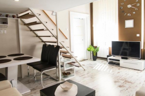 Отель R&R Apartment Dembinszky, Будапешт